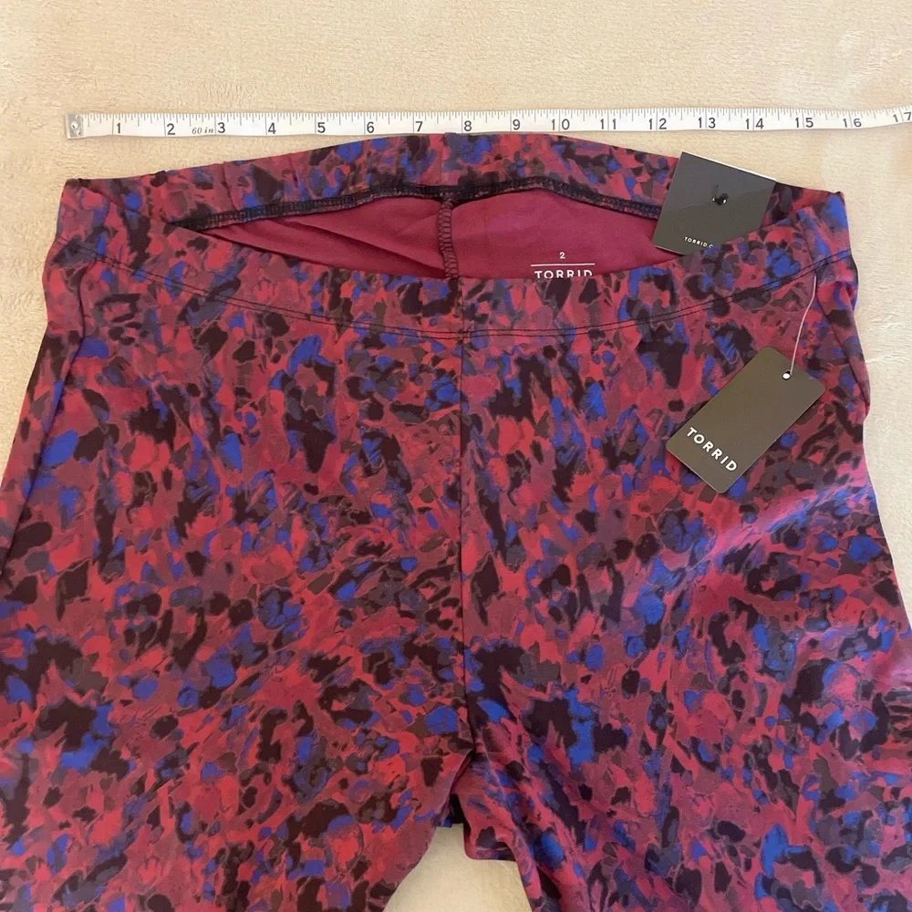 Torrid Painterly Animal Print Leggings - Various Sizes - Picture 8 of 12